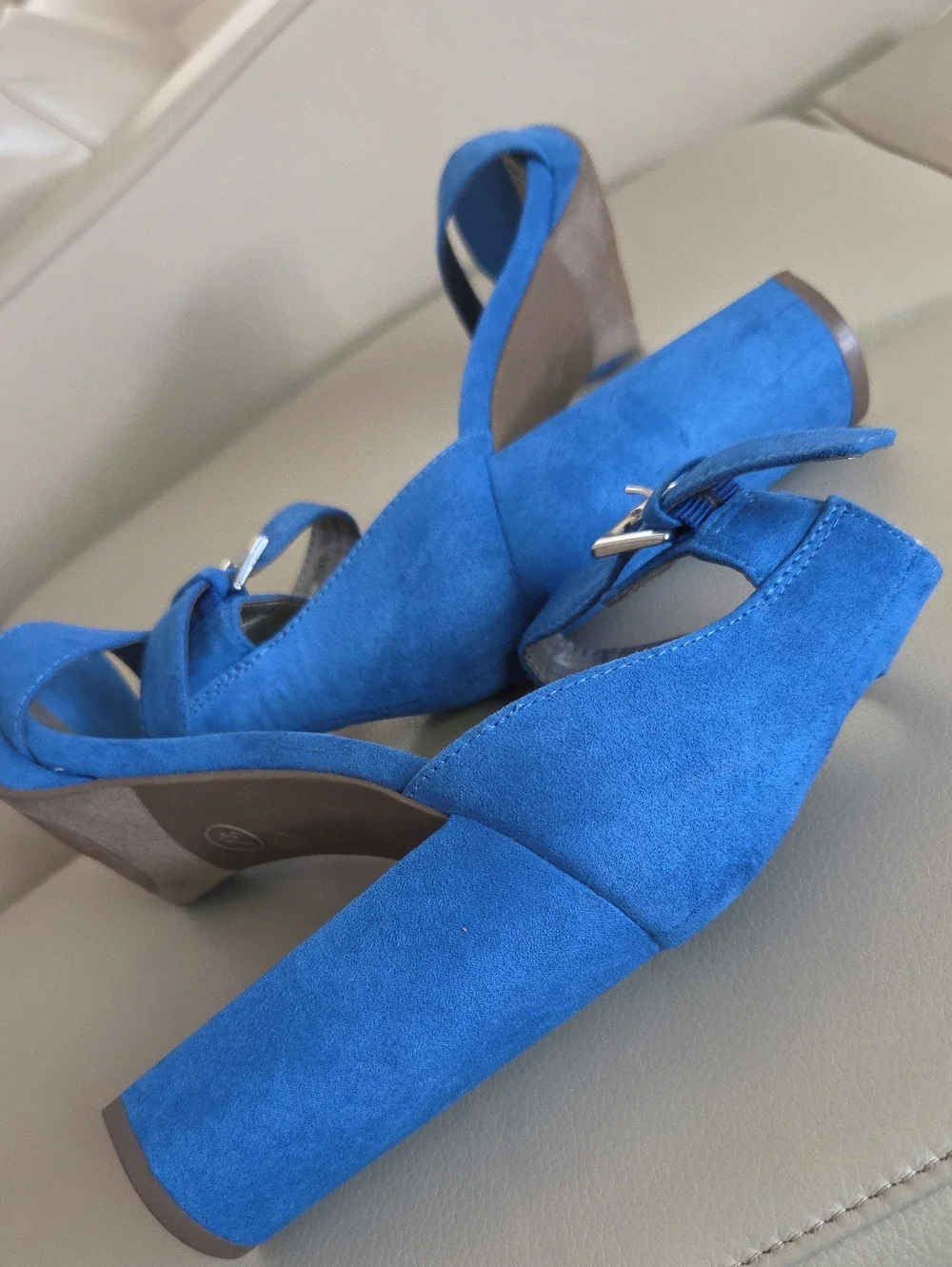 Worthington Women's Cobalt Blue Suede Block Heel Sandals  Size 7.5